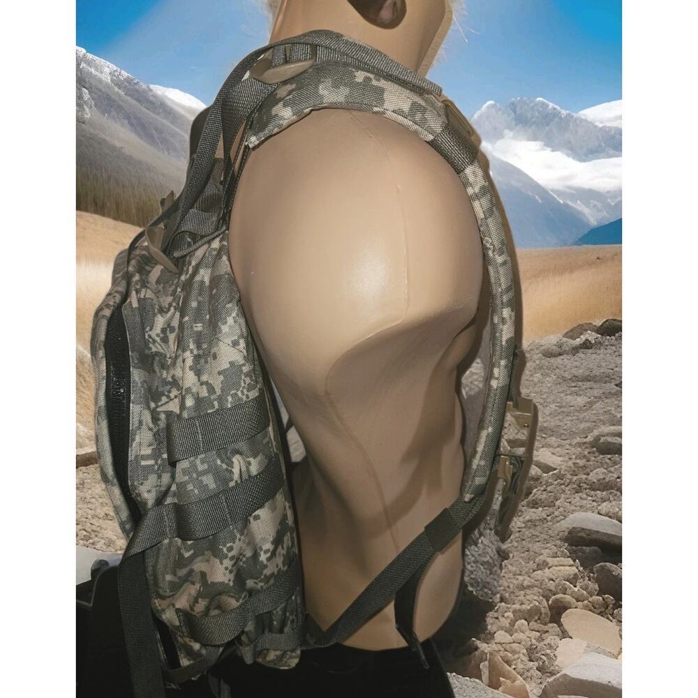 New! VGC SPECIALTY DEFENSE MEDIC BAG PACK DIGITAL COMBAT MEDIC KIT USGI Molle